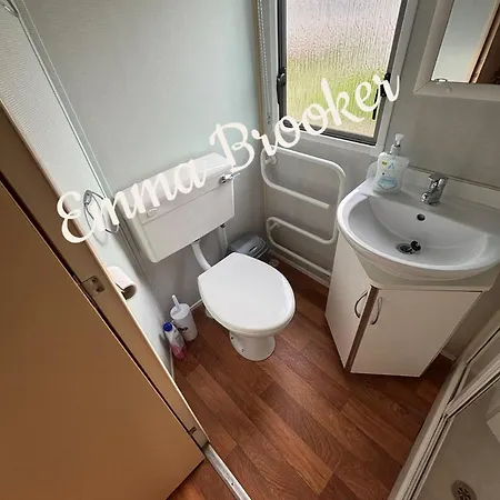 Lapwing 32 Cayton Bay 营地 *