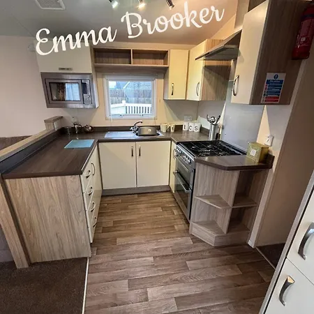 Lapwing 32 Cayton Bay Kemping